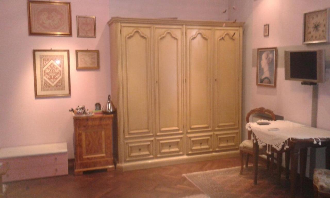 B&B Les Fleurettes Ломаццо Экстерьер фото